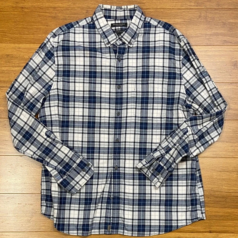 Banana Republic Luxe Flannel Men's Blue and White Plaid Button-Up Shirt size XL